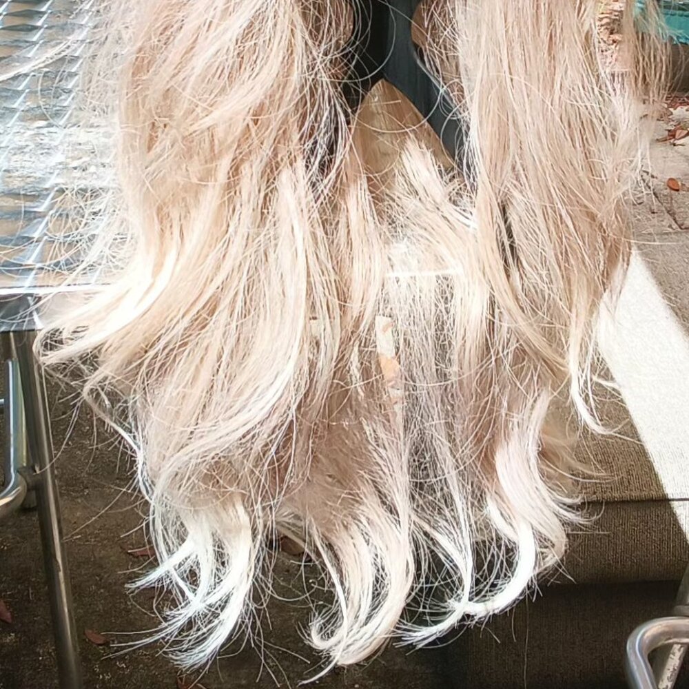 Womens 💗 Blonde And Brown Synthetic Ombre 26" Long Wavy Breathable Cap Wig 💗 - Picture 13 of 16